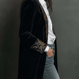Léontine | Fitted Black Baroque Print Blazer