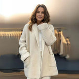 Justine - Cosy Elegance Cardigan