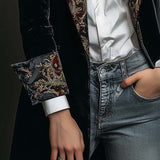 Léontine | Fitted Black Baroque Print Blazer