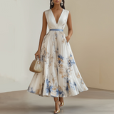 Ciannait - Chic Pleated Dress