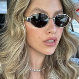Sinéad - Timeless Vintage Eyewear