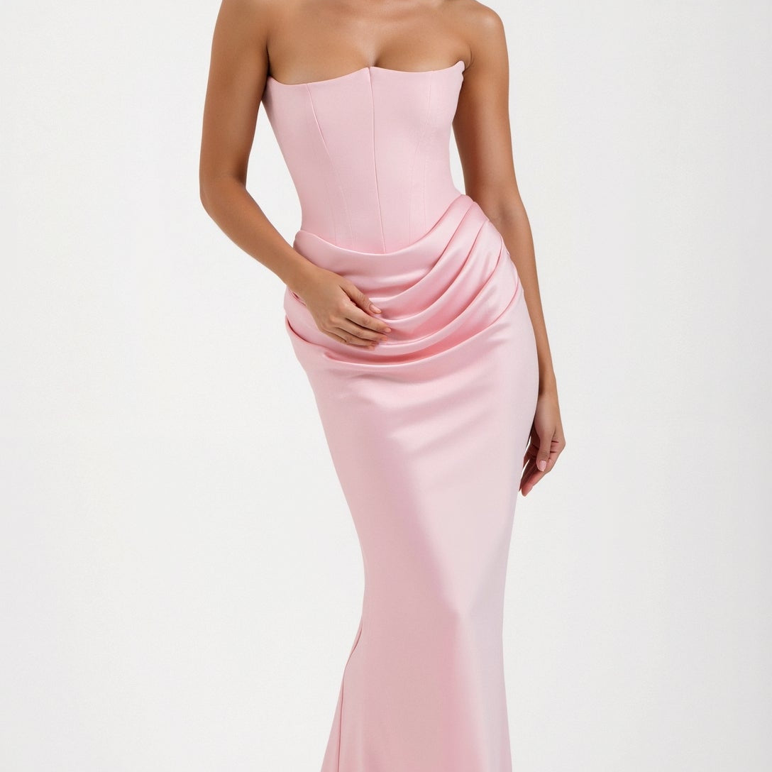 Aveen - Graceful Maxi Dress
