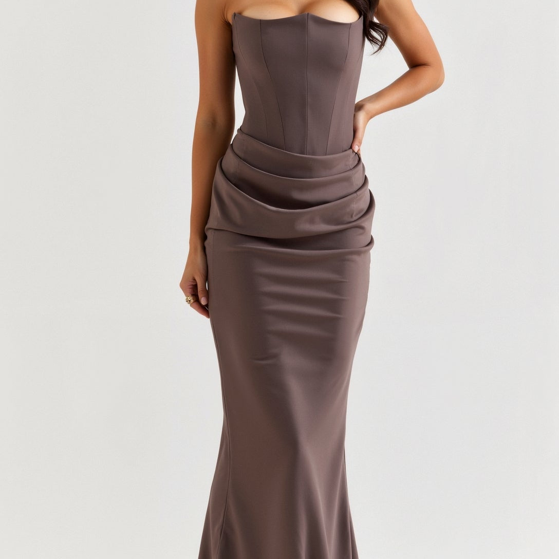Aveen - Graceful Maxi Dress